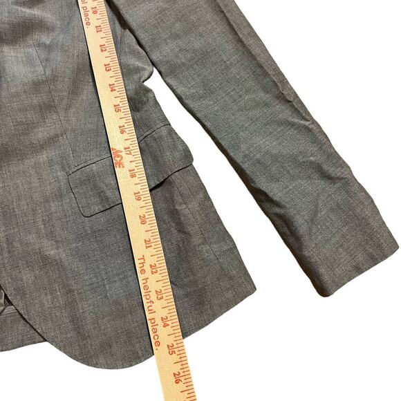 AKRIS Punto Gray 100% Wool Blazer Size 8 Office Career Lightweight Designer Chic - Picture 4 of 10